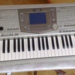 Yamaha PSR-2100 Repair Pictures, Floppy to USB Replacement